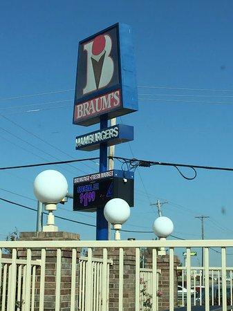 Braums Ice Cream & Dairy Strs